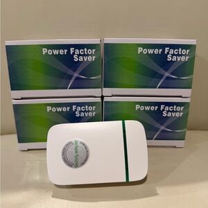 NEW 4 Pack Lot Power Factor Saver Energy Saver Plug - White with Green Accent